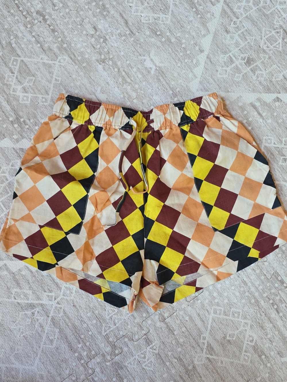 NWOT RVCA Women's Checkered Drawstring Shorts